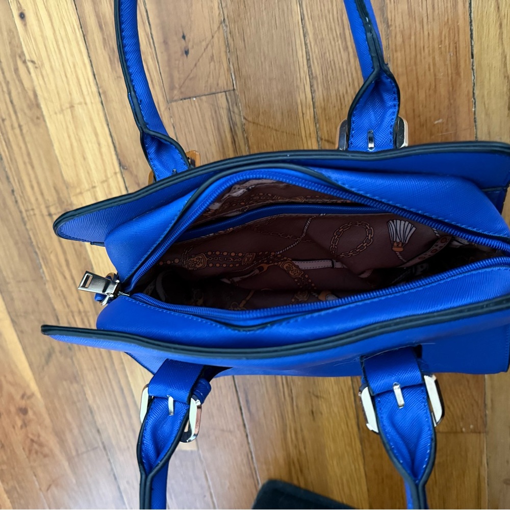 Blue Handbag - Picture 3 of 3